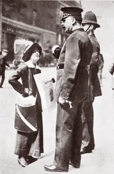 Suffragette, 1913